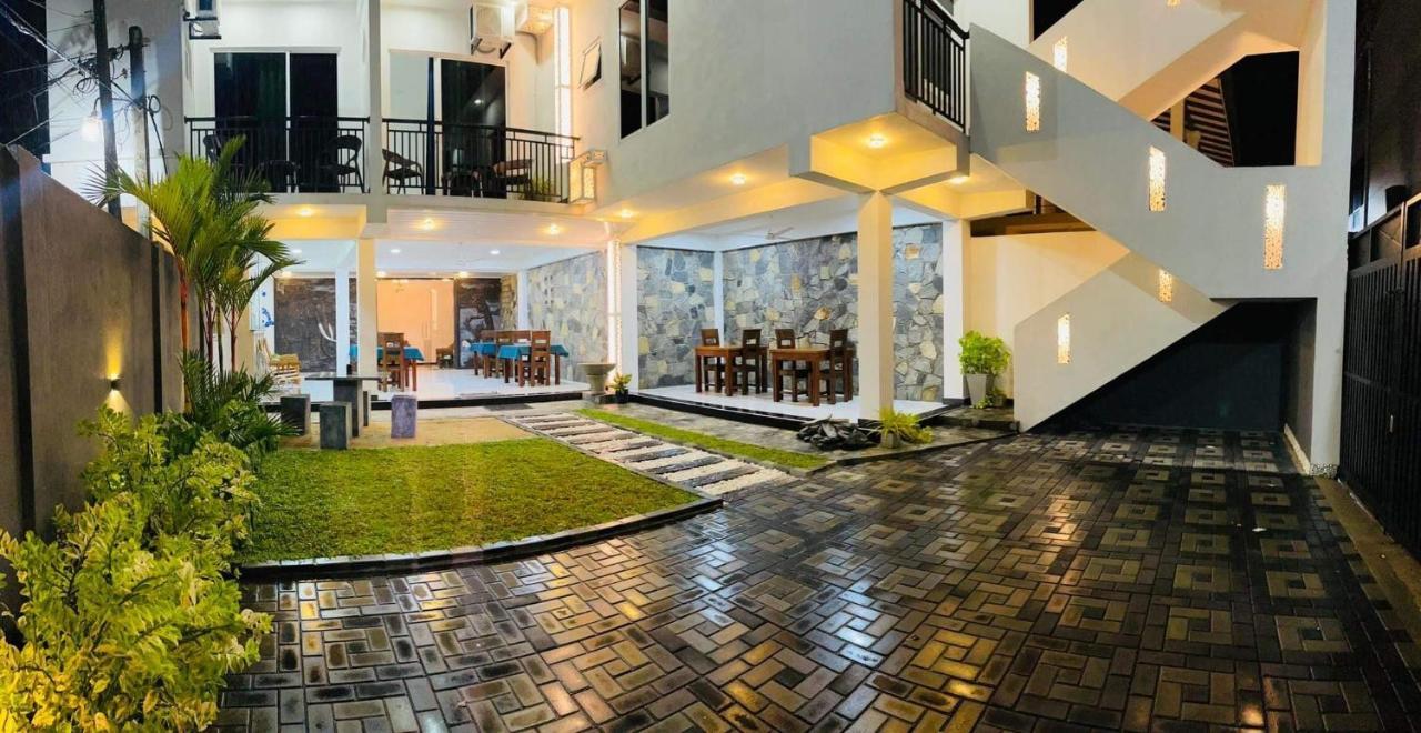 Funwhales Rest House Νεγκόμπο Εξωτερικό φωτογραφία