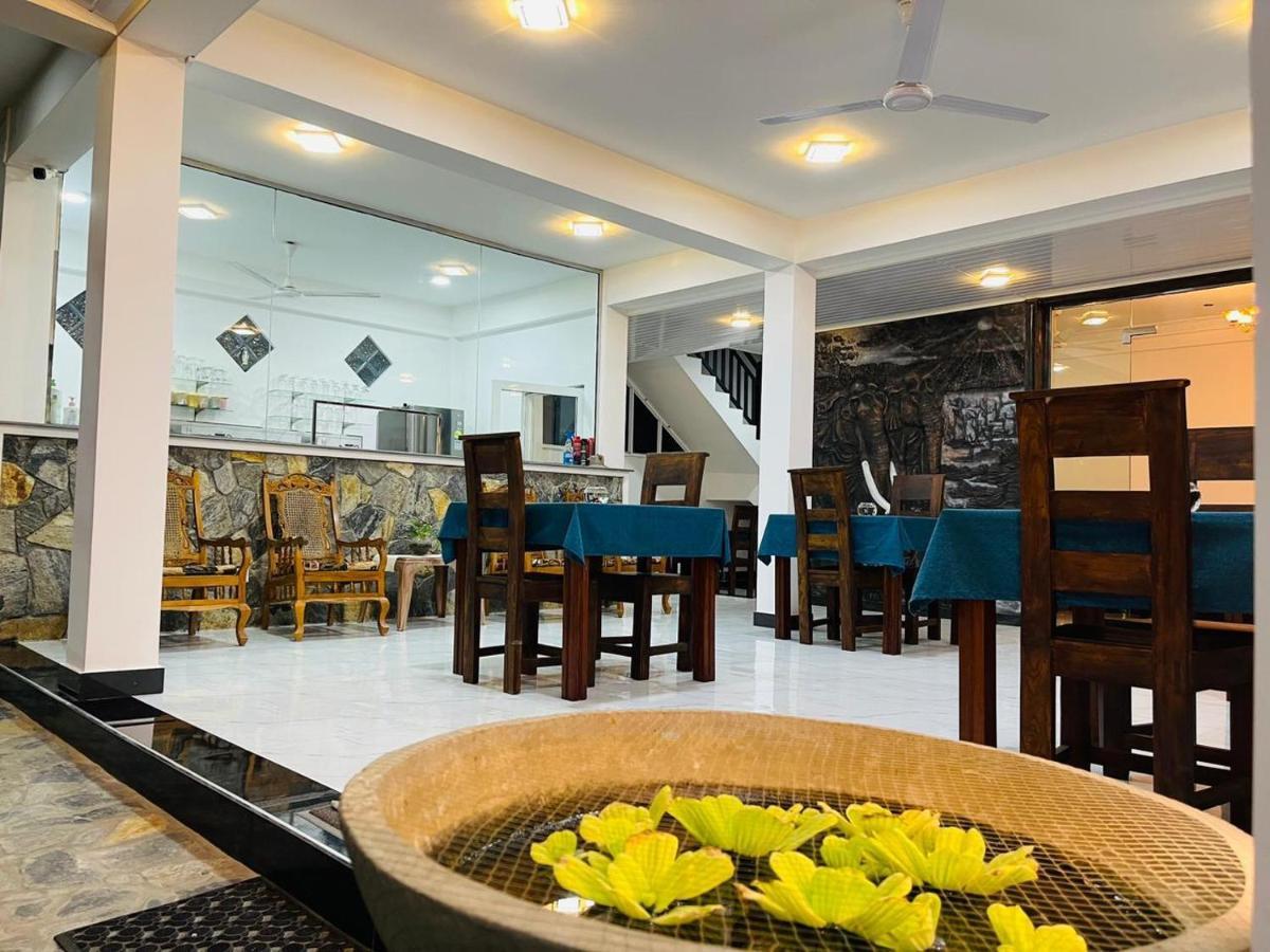 Funwhales Rest House Νεγκόμπο Εξωτερικό φωτογραφία