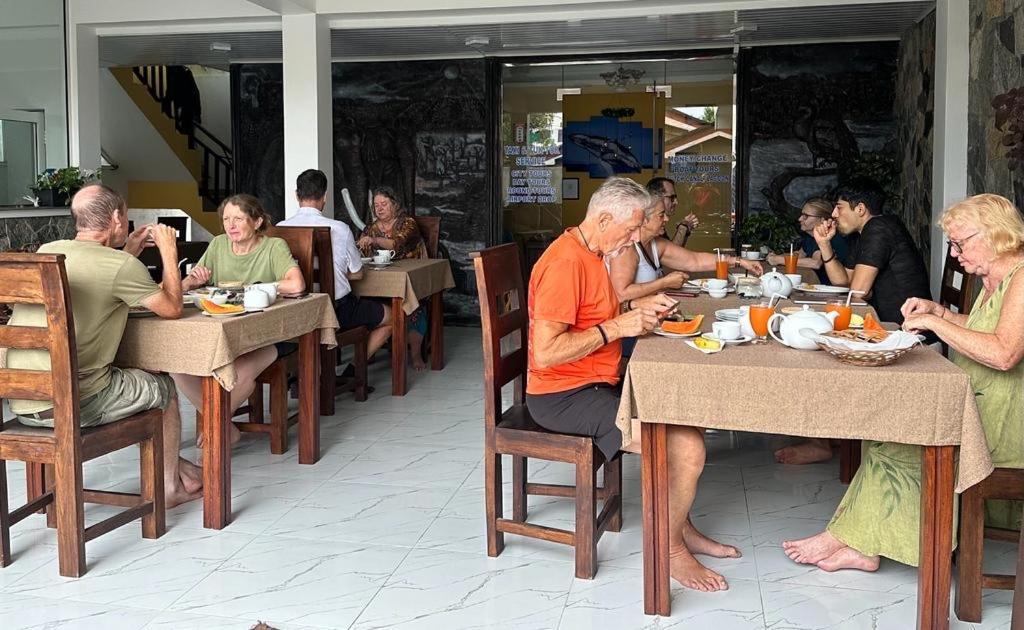 Funwhales Rest House Νεγκόμπο Εξωτερικό φωτογραφία